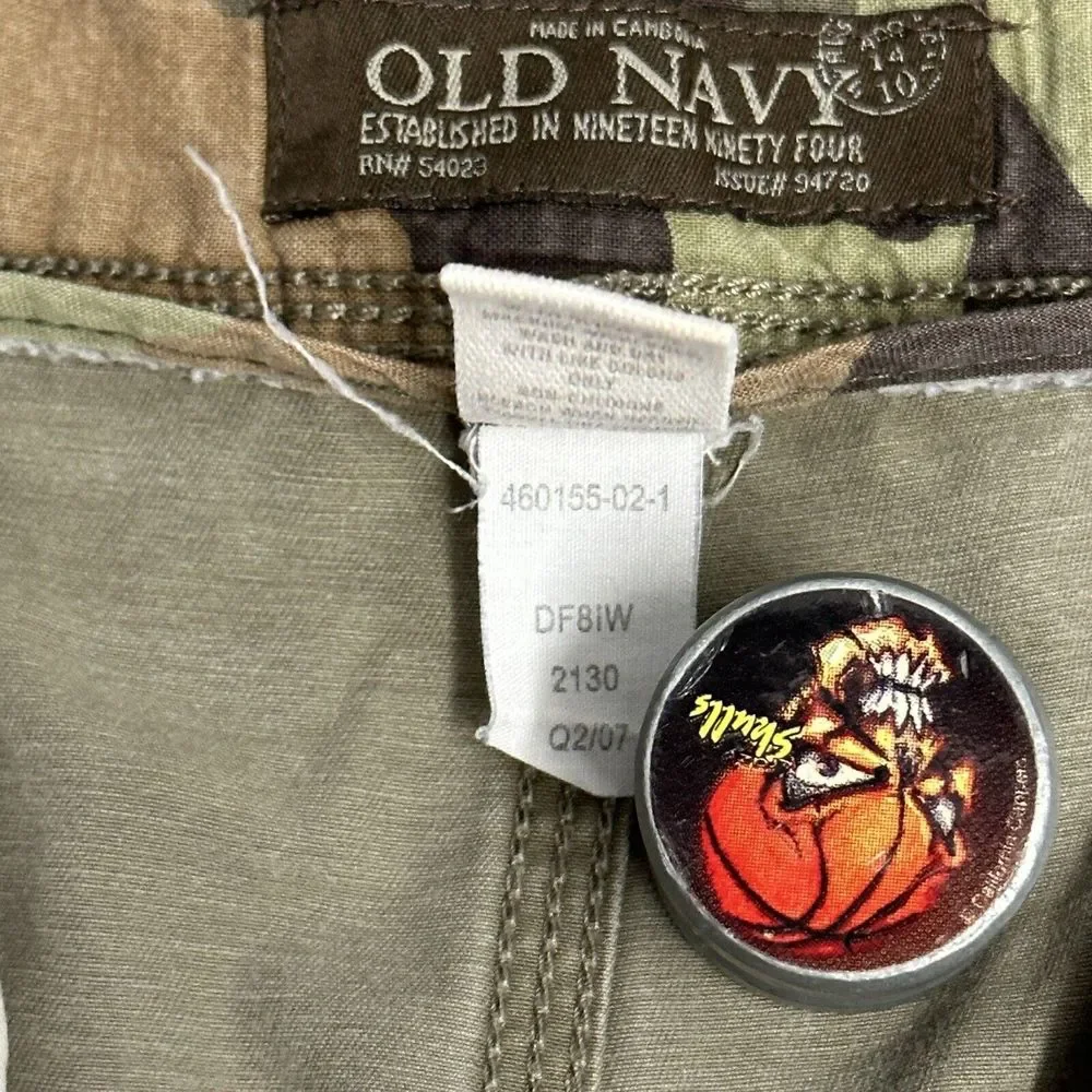 Vintage Y2K Old Navy Army Green Cargo Shorts Loose Men’s Size 36 - Picture 10 of 13